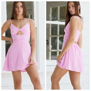 Elegant Pink Sleeveless Dress